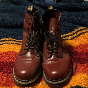 Mens Doc Martens air wair “with bouncing souls” like new size 9